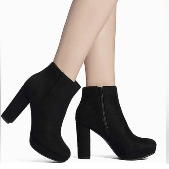 Candies NEW!! Actress, Retro, 70's, Chunky, Platform, Block Heel. Bootie 8M - Picture 16 of 16